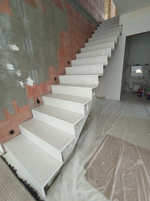 Schody wewnętrzne i zewnętrzne Granitowe