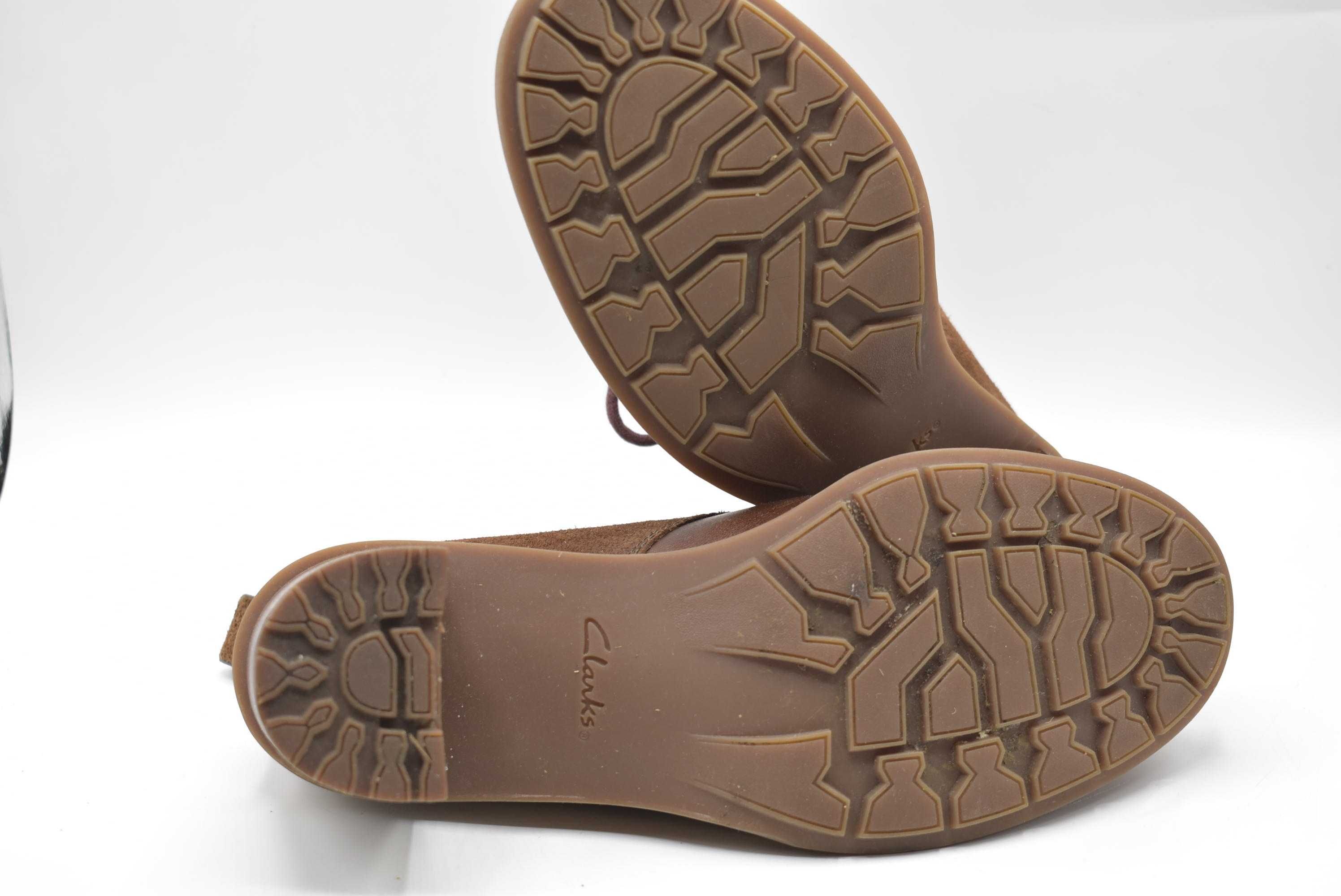Trace glow clearance clarks