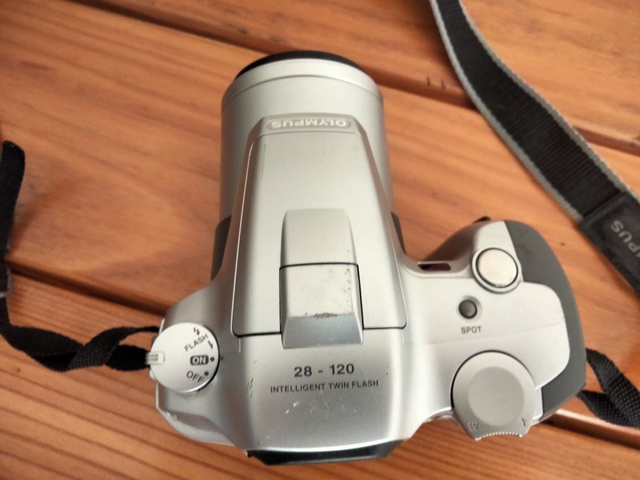 Фотоаппарат Olimpus is500