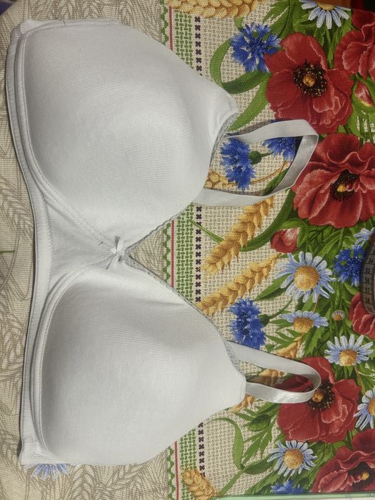 Ліфи для годування