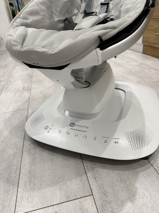 Продам заколисуючий центр 4moms MamaRoo 5.0