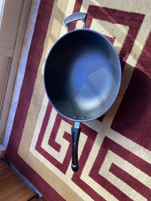 Panela wok praticamente novo