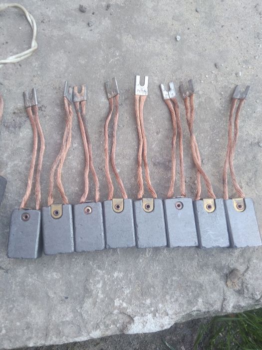 Щітки до електро мотора