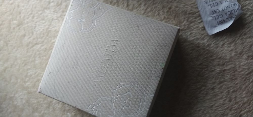 Espelho de bolso Valentino perfumes