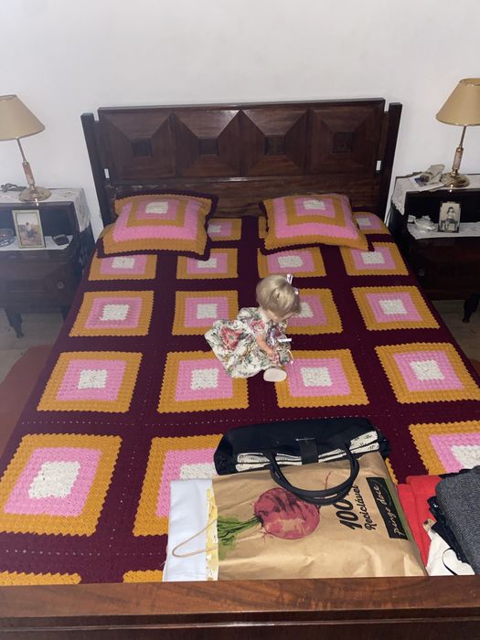 Quarto completo antigo