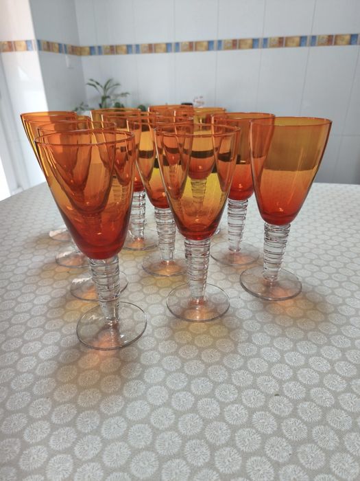 Conjunto de 12 copos de vinho