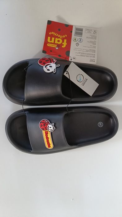 Klapki Biedronka, nowe, rozm. 38, fan collection