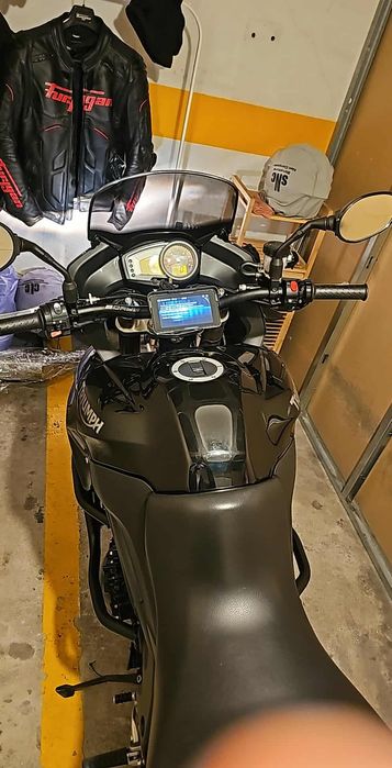 Triunph tiger 1050