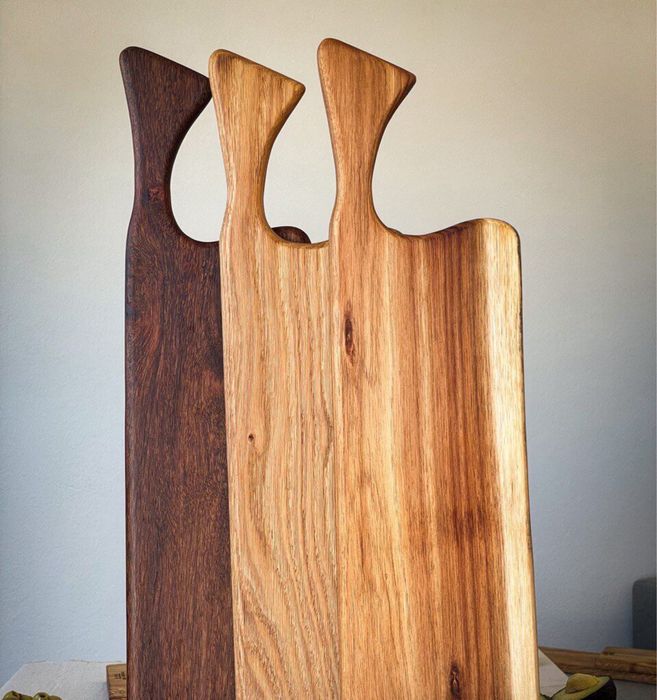 Prenda, tabuas de cortar, servir.