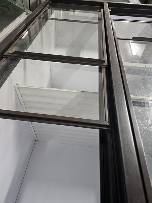 Arca congeladora expositora