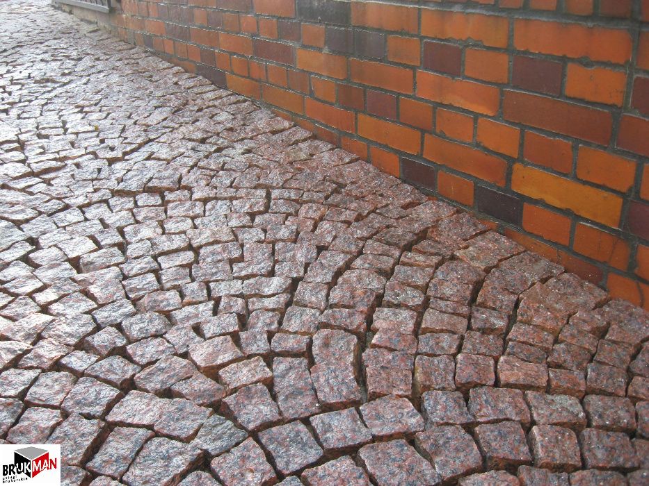 Układanie kostki granitowej - brukarstwo