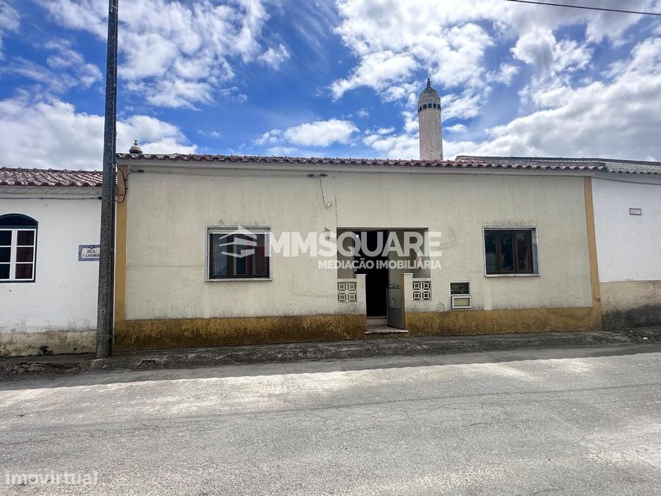 Moradia T3 com Quintal e Garagem em Estação de Ourique – Castro Verde