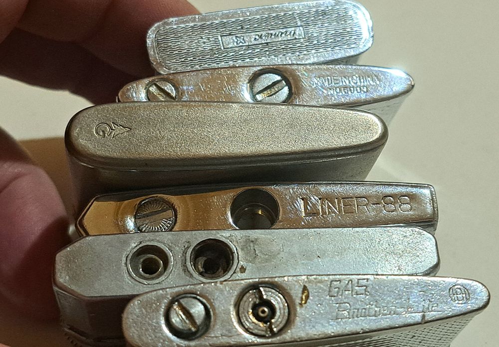 Ціна за 6 шт. Вінтажні бензинові та газові колекційні запальнички.