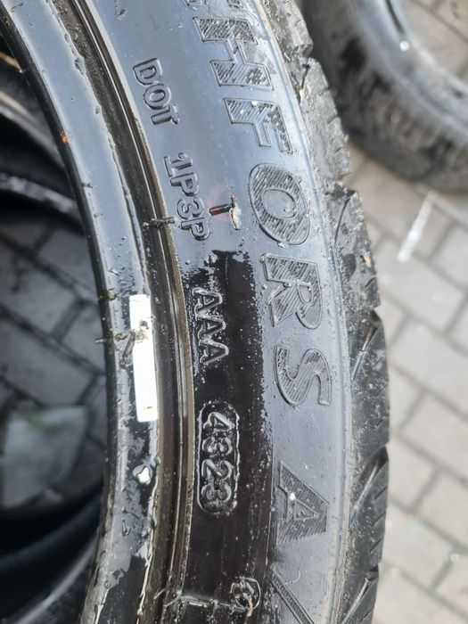 Opony 245/40 R18
