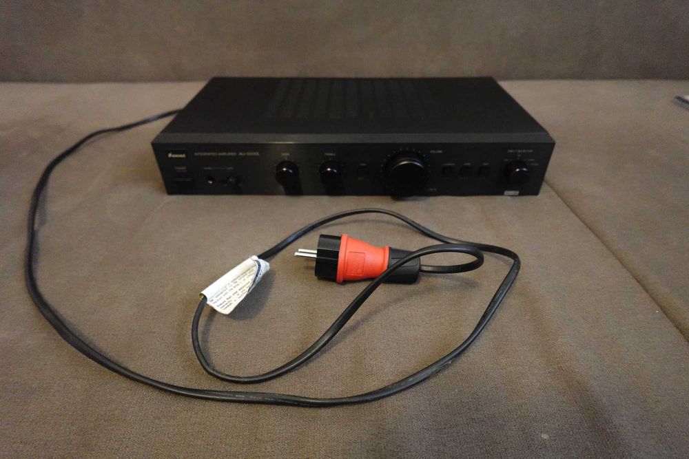 Підсилювач Sansui AU-G11XII 220V 2x25 W Made in Japan in 1985.