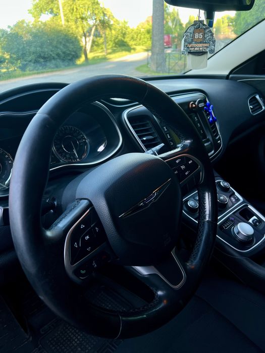 Chrysler 200 2,4 газ/бензин Автомат 2015 рік