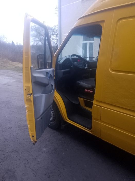 Mercedes sprinter 208