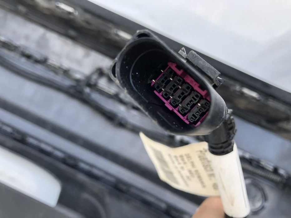 Бампер задній Volkswagen 7P 7P6807421 Фольцваген Туарег НФ Таурег Touareg  NF  2T / C9X  Чорний перламутр Бампер задний задній бампер