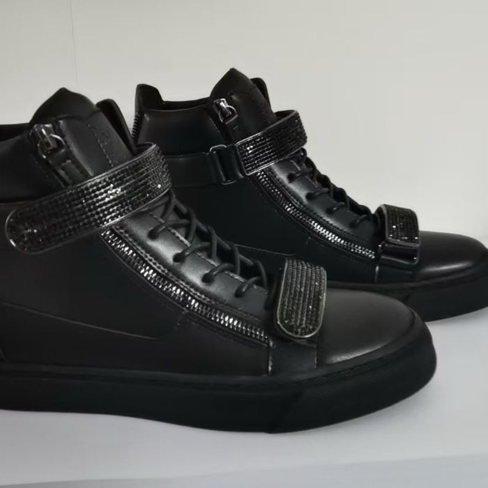 Кросівки Giuseppe Zanotti ЧИТАТИ ОПИС