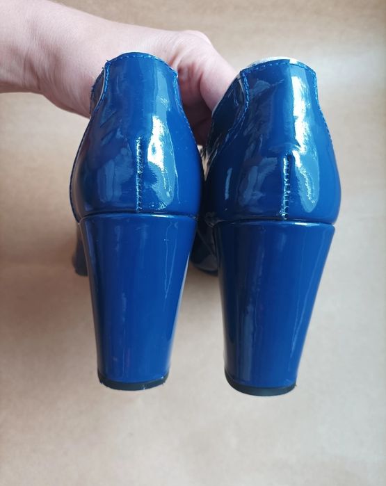 40 26cm Czółenka Mod Shoes skórzane damskie 40 26cm kryte
