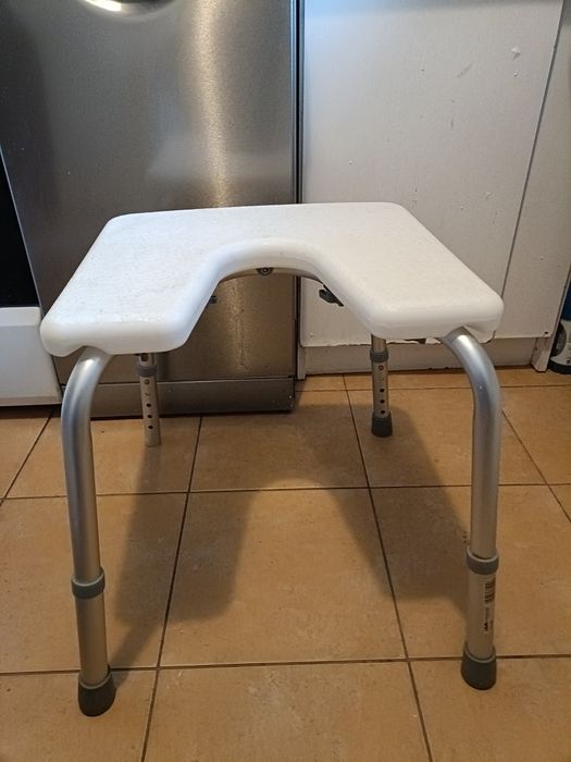 Sprzedam krzesełko pod prysznic