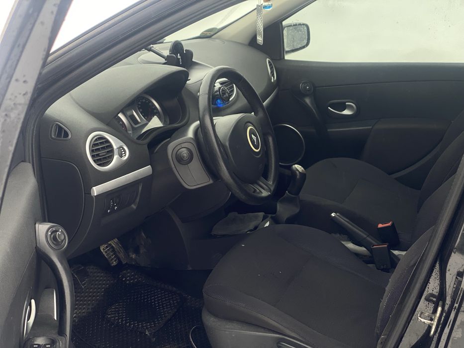 Продам кліо 1.2 бензин