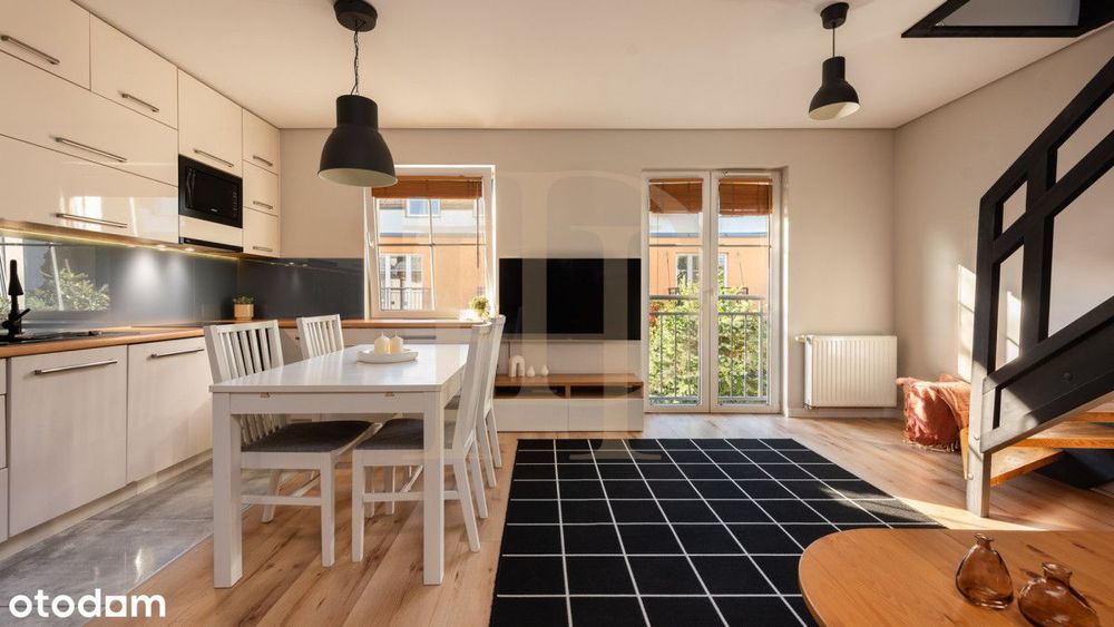 Dwupoziomowe mieszkanie na zamkniętym osiedlu