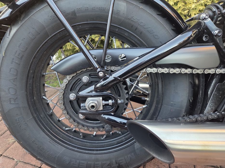 Triumph Bonneville Bobber „Praktycznie nowy” salonowy.