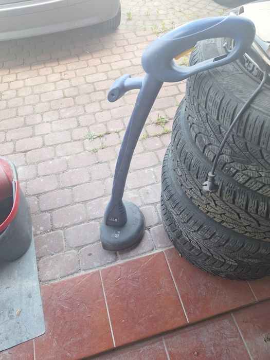 Podkaszarka elektryczna