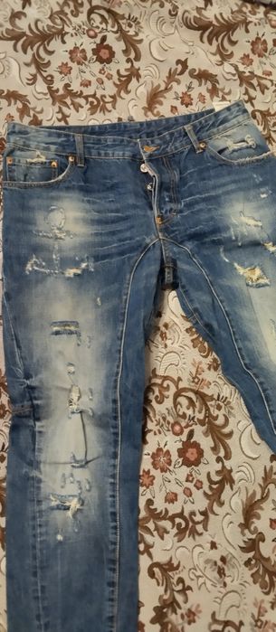 Фирменные джинсы DSQUARED2