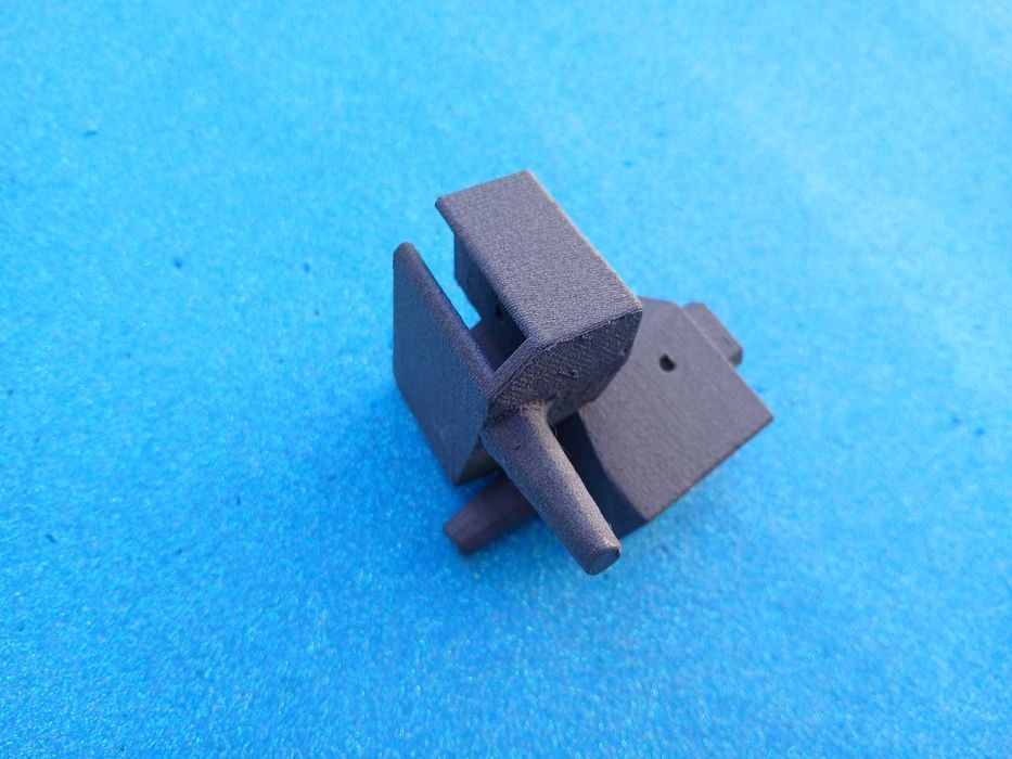 Clips reparação da chapeleira Peugeot 206 SW  NOVO
