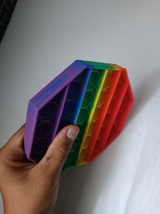 Попит шестикутний різнокольоровий