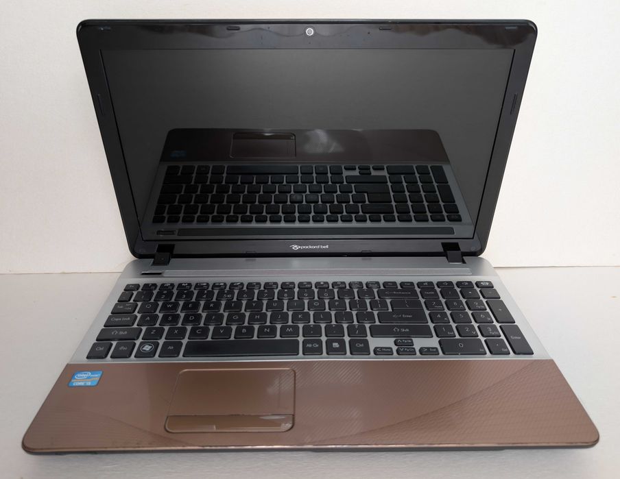 Laptop Packard Bell EasyNote TSX66HR/ 15.6"/ i5-2450M-3.1GHz/ GF 630M-2GB/ 16GB/ SSD256/ Win10/ Gw