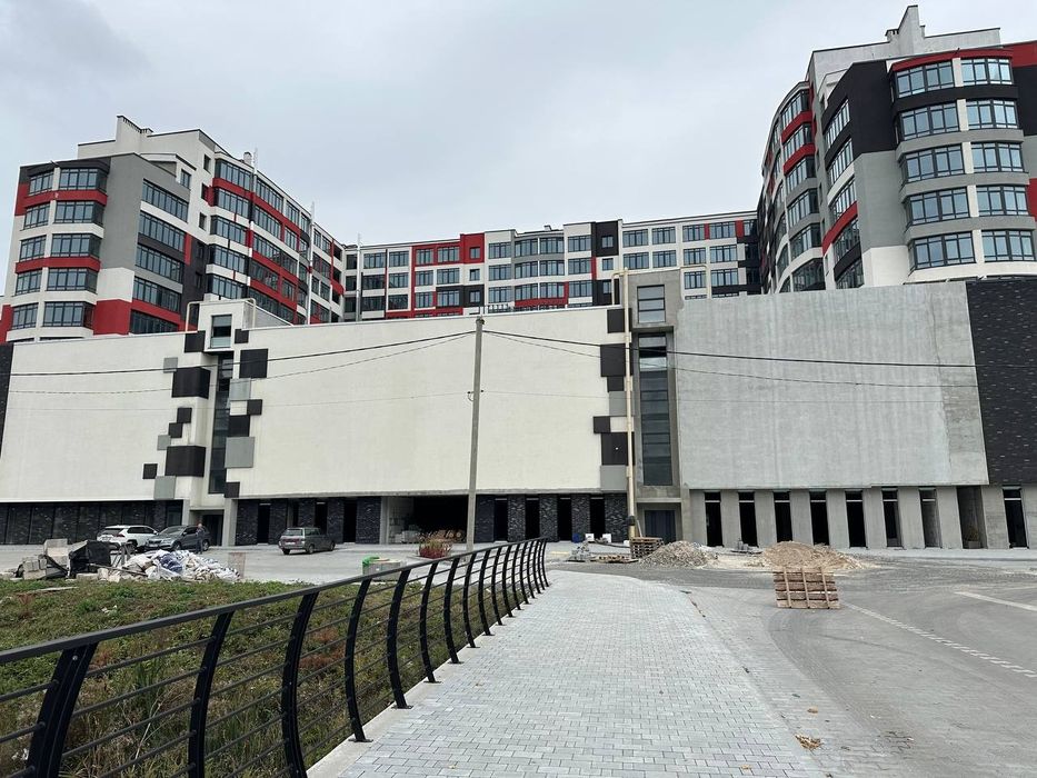 Продаж 3 к квартири в центрі,можливе перепланування у 1+2 кімнатні ква