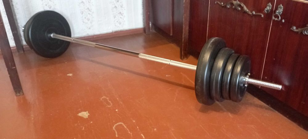 Штанга для домашніх занять