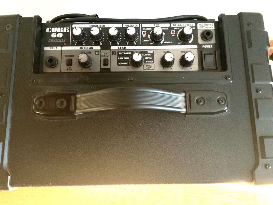 Amplificador Roland cube 60