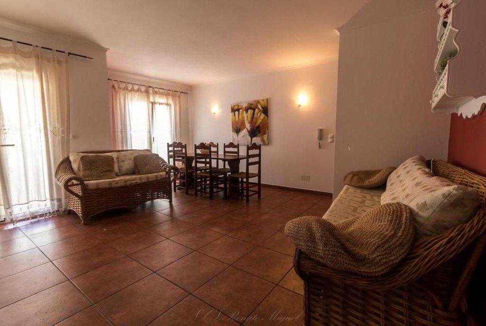 Apartamento no centro de Milfontes, perto da praia.