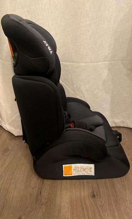 Автокрісло 9-36 кг універсальне tilly з бустером