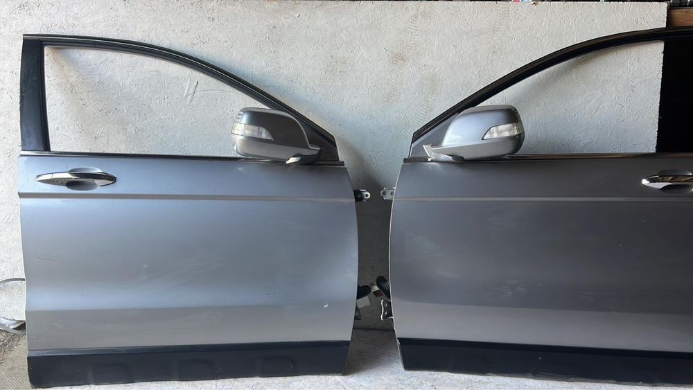 Хонда CRV  Двері в зборі