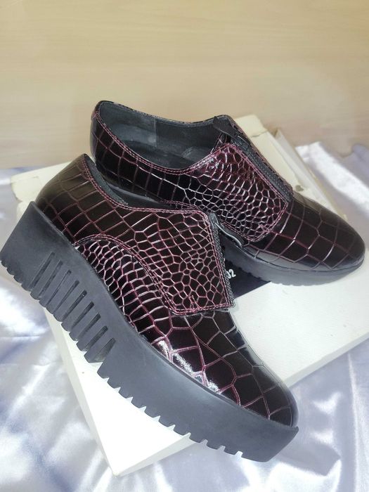 Opening Ceremony Лоферы,кожа с тиснением под крокодила на платформе,38