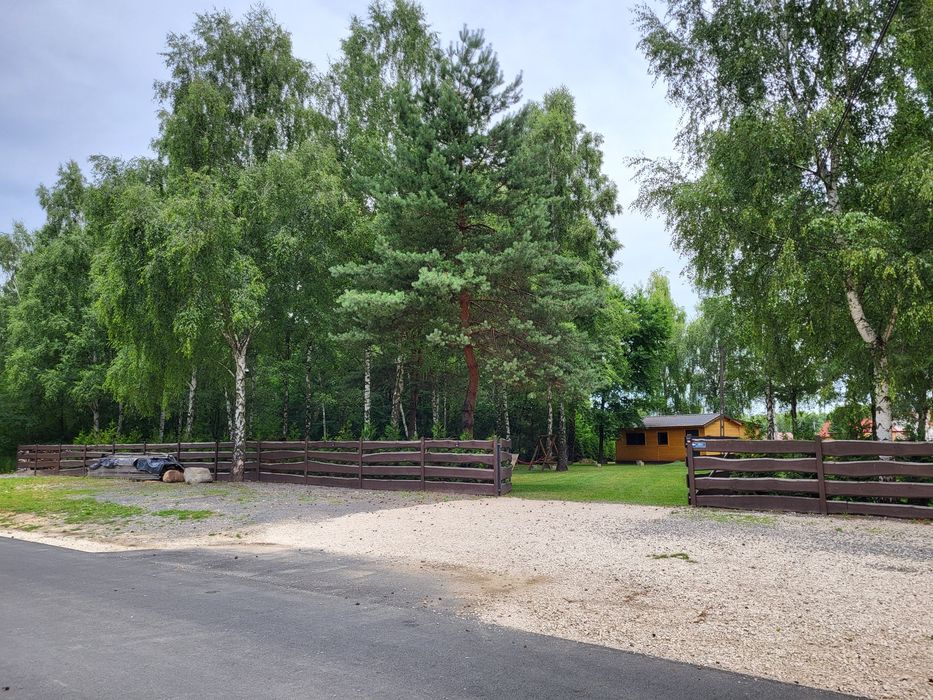 Działka z domkiem rekreacyjna z mediami i gotową infrastrukturą - Widok 2