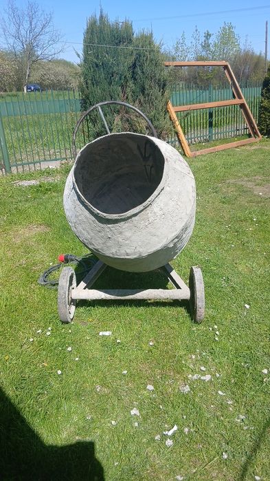Betoniarka 150 l stan dobry