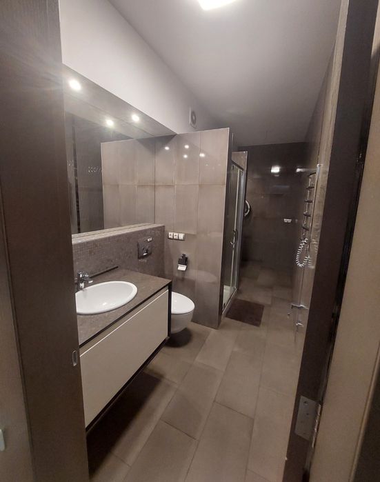 3-к(3 спальни),новострой,ГАЗ,м.Ярослава Мудрого 2 мин