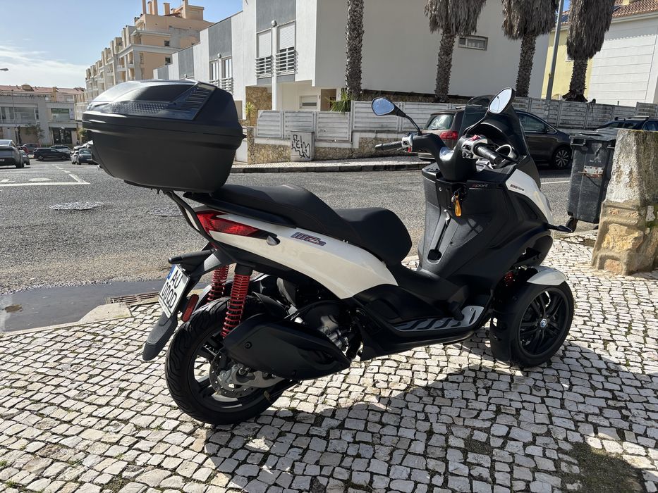 Piaggio MP3 300 só com 1500 kms