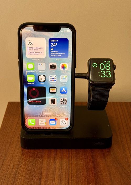 Belkin stacja ładująca do iPhone’a / Apple Watch, 2 w 1, czarna