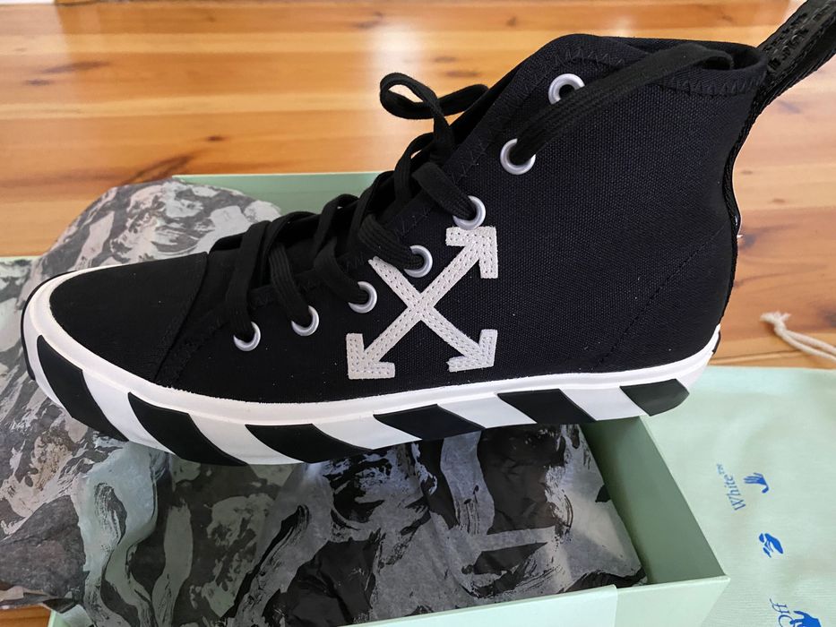 Off-White Trampki Rozmiar: 41,42,44 i 45. od 1100,- zł