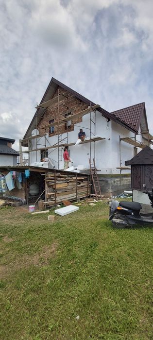 Покрівля & Фасад