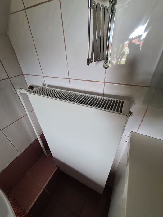 Grzejnik  kaloryfer 50x90 + uchwyty