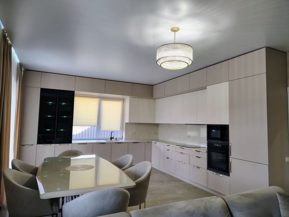 Продаж будинку з каміном у с.Путрівка!