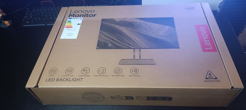 Белый Монитор Lenovo 24" 100 Гц